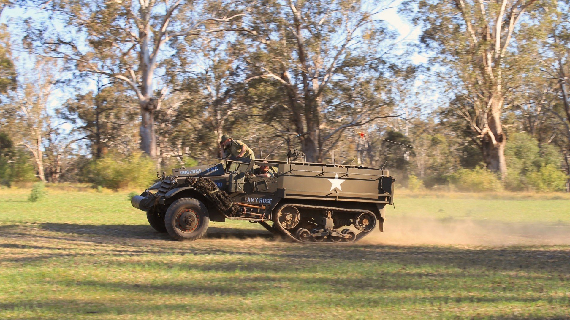 开云体育网站入口-世界杯难忘狂欢夜:球迷欢呼不断,精彩纷呈,世界杯有多狂热