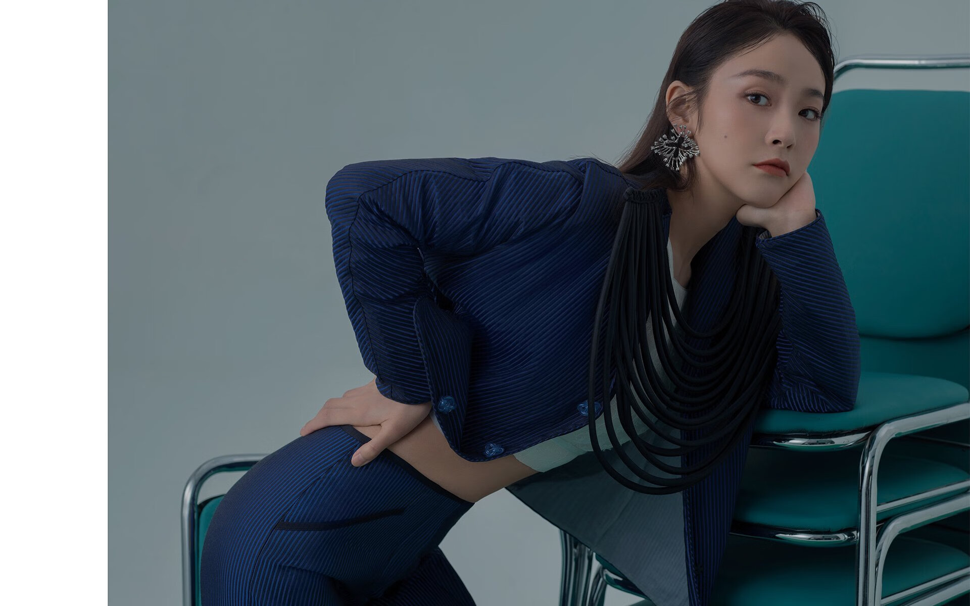 开云体育官方入口-中国足球鼓励高水平退役球员进入青训体系传承经验,退役足球运动员现状